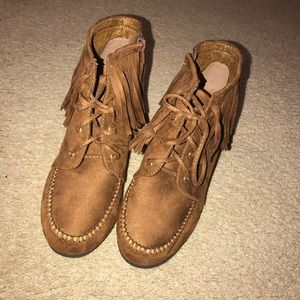 Moccasin Wedge boots